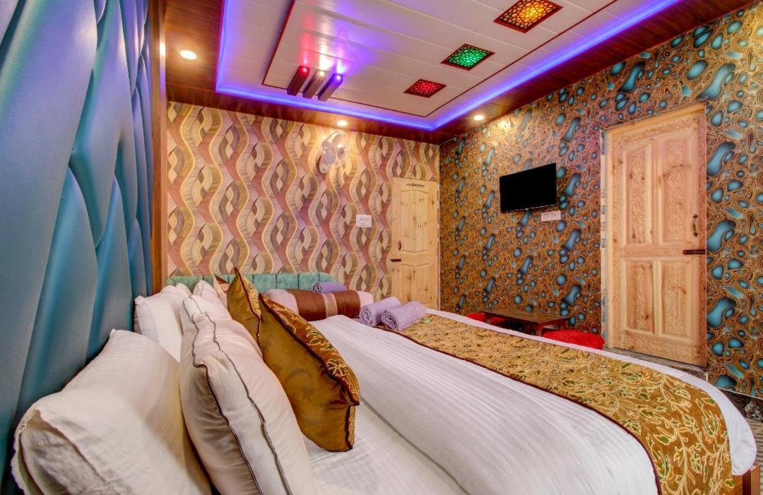 Hotel Royal Hameed Srīnagar Cameră foto